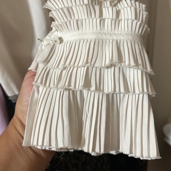 Bcbg MazAxria black and white pleated cuffs long sleeves dress Size 4 - Picture 9 of 17